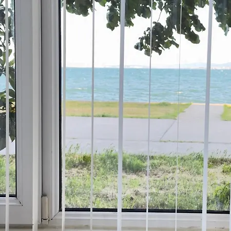 Apartament студио микаела *